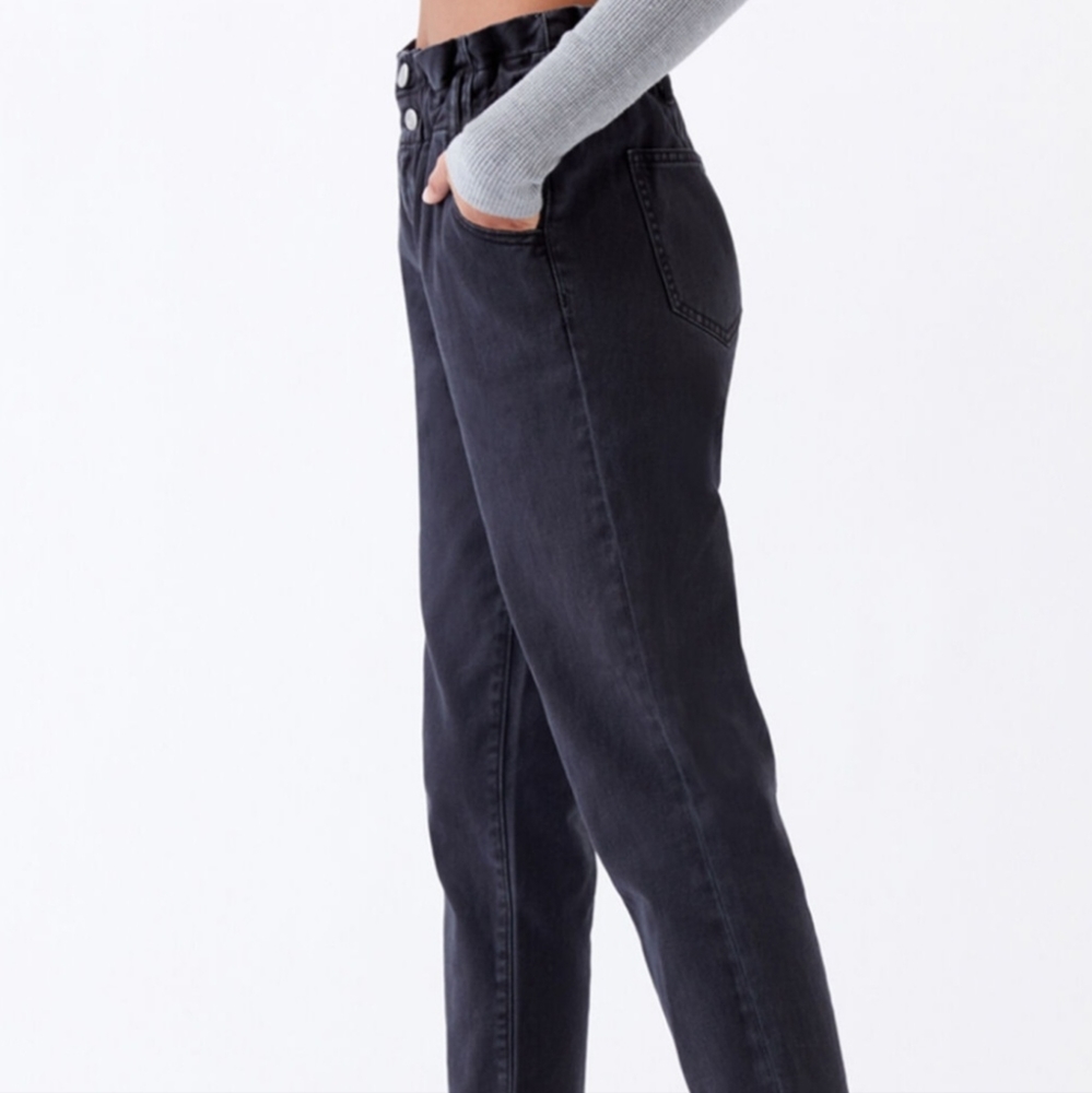 Pacsun paperbag mom jeans